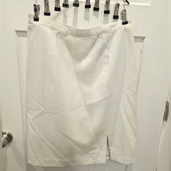 "Sag Harbor Women’s 16 Skirt Suit Cream Black Trim Tweed Blazer & Skirt Set" - Picture 8 of 16